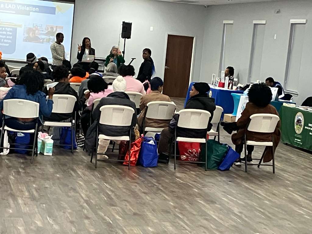 Distributing dental care kits