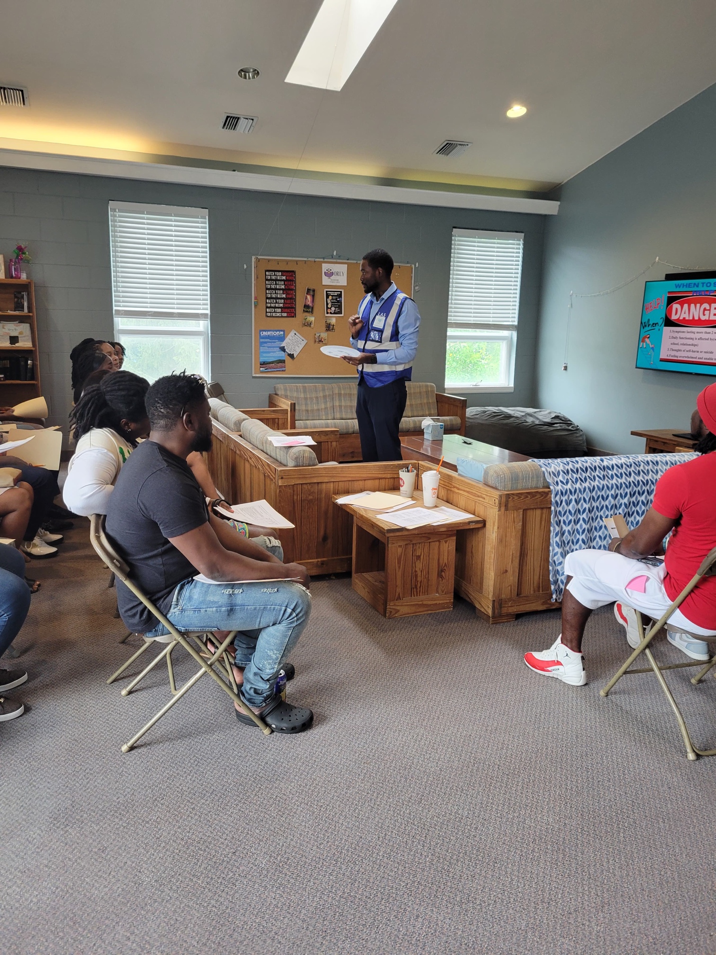 Facilitator presenting to group