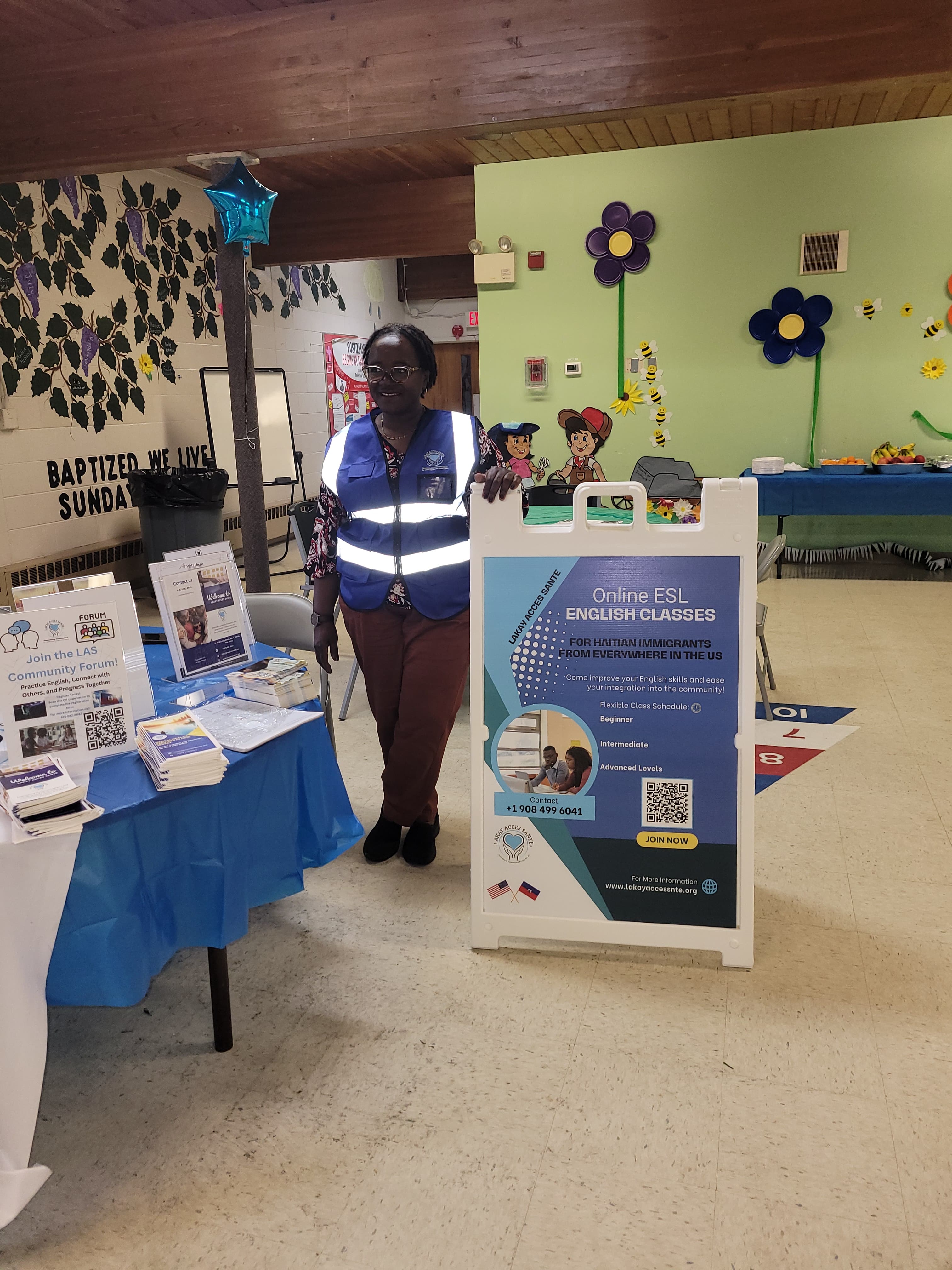 Facilitator at resource table